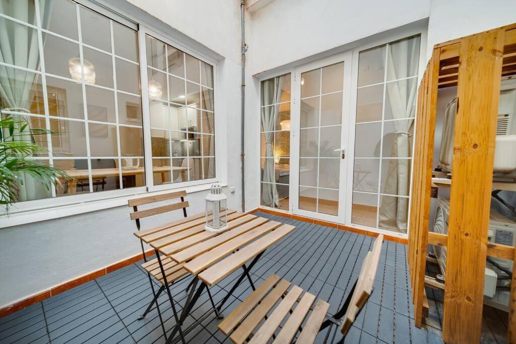 Encantador Apartamento Con Patio Màlaga Exteriér fotografie